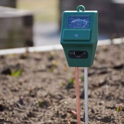 Augsnes testeris 3-in-1 – pH, gaismas un mitruma mērītājs